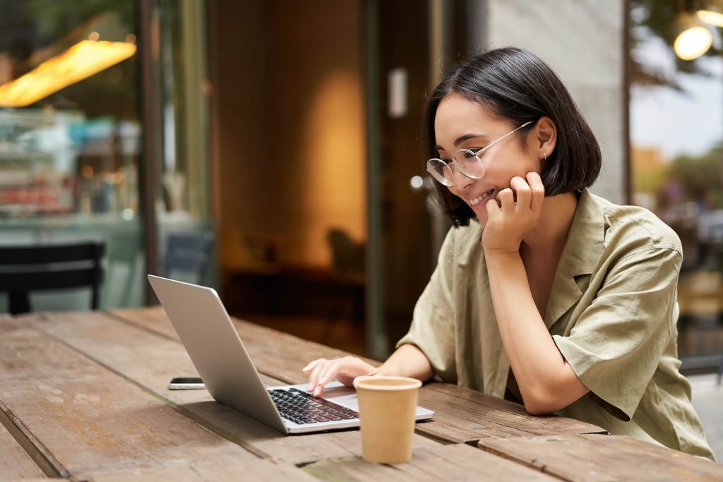 What Every Modern Therapist Should Know About Running an Online Practice